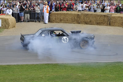 -Ken Blok drift Ford Mustang Hoonicorn